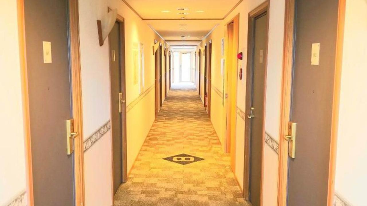 Toyoko Inn Shin-Osaka Chuo-Guchi Shinkan מראה חיצוני תמונה