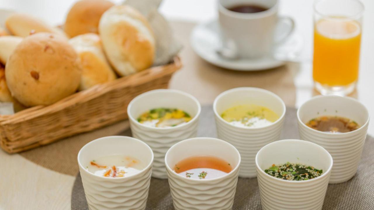 Toyoko Inn Shin-Osaka Chuo-Guchi Shinkan מראה חיצוני תמונה