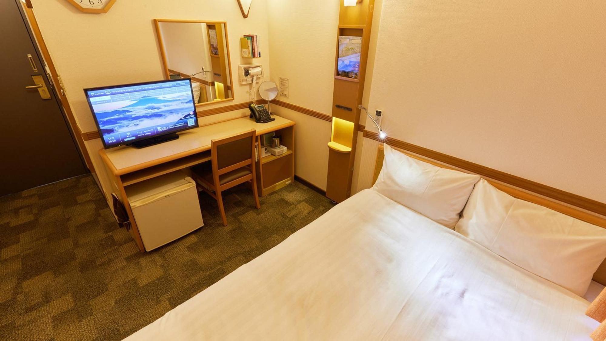 Toyoko Inn Shin-Osaka Chuo-Guchi Shinkan חדר תמונה