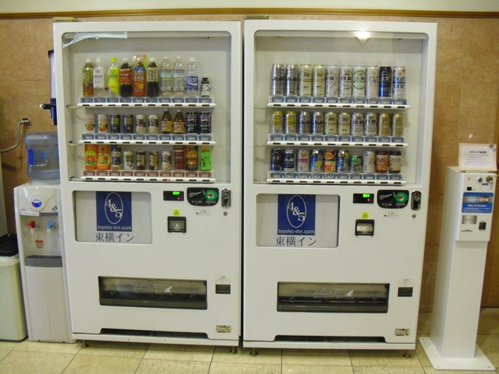 Toyoko Inn Shin-Osaka Chuo-Guchi Shinkan מראה חיצוני תמונה